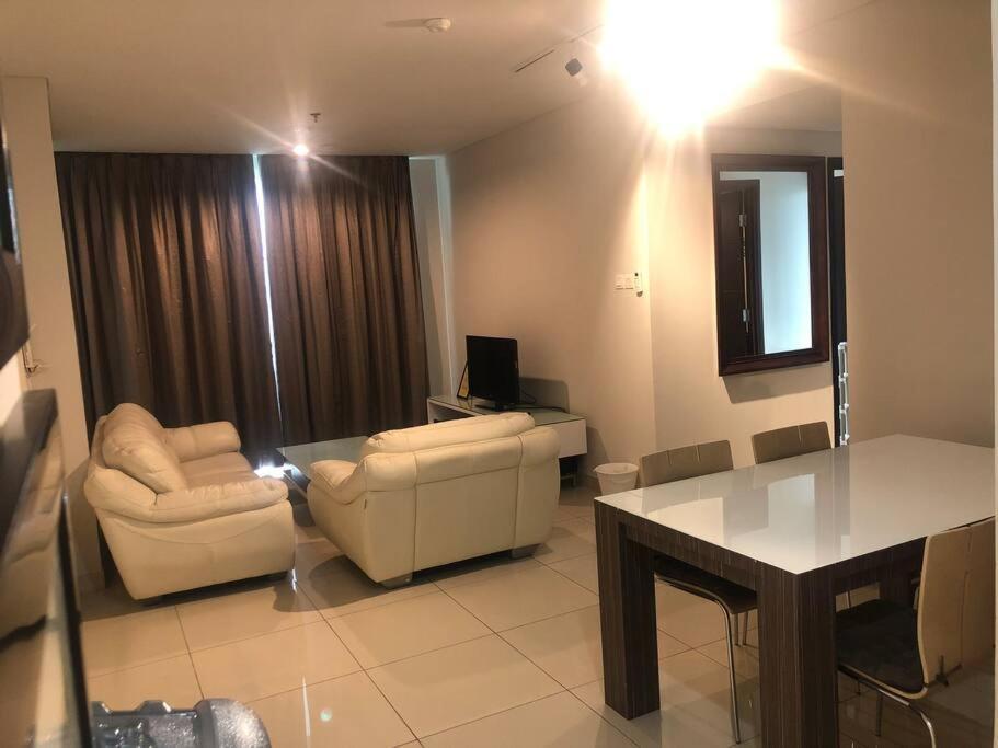 Central Park Residences Jakarta Exterior foto