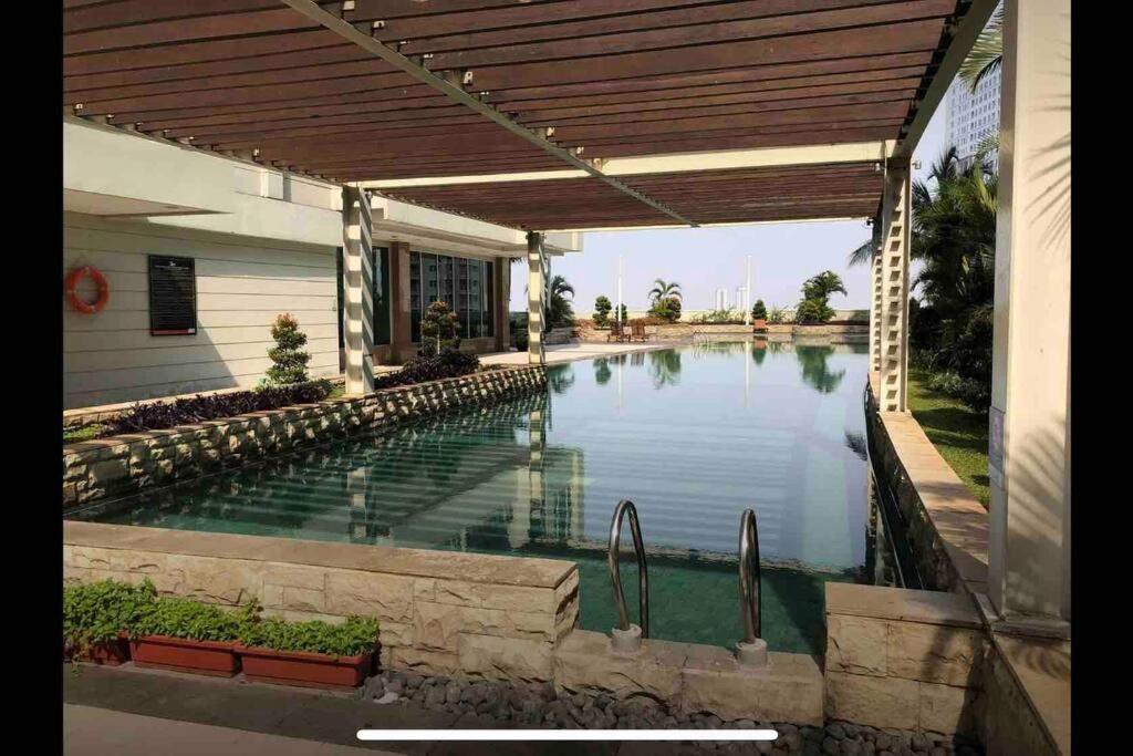 Central Park Residences Jakarta Exterior foto