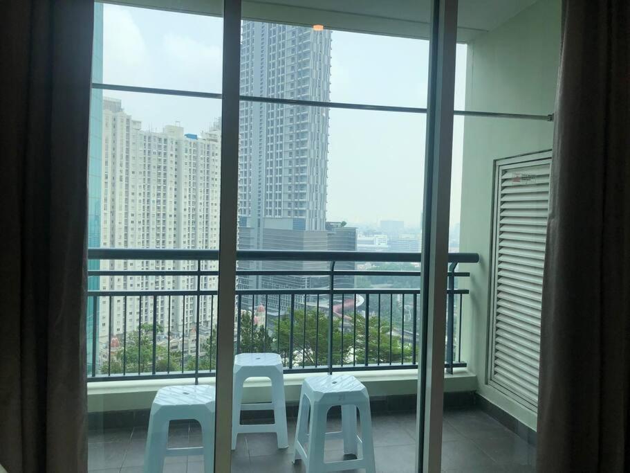 Central Park Residences Jakarta Exterior foto