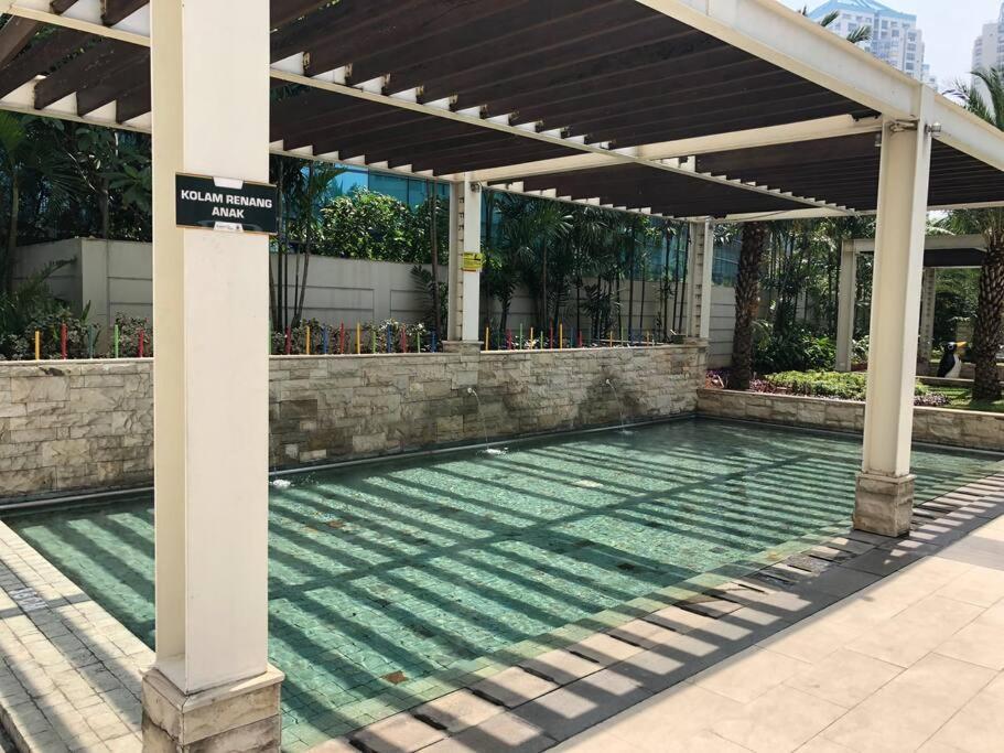 Central Park Residences Jakarta Exterior foto